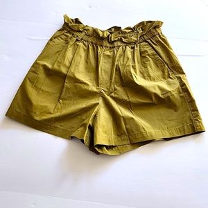 UNIQLO Ruffle High Waisted Short . Size- Large